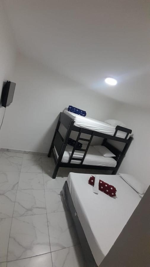 Apartahotel Malaga Medellin Bagian luar foto